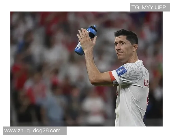 足球巨星深情致谢父亲陪伴支持点燃梦想舞台